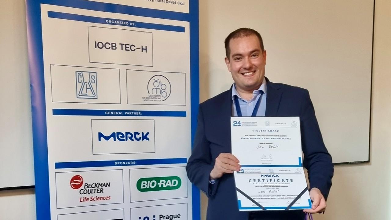 Doktorand Jan Vališ oceněn