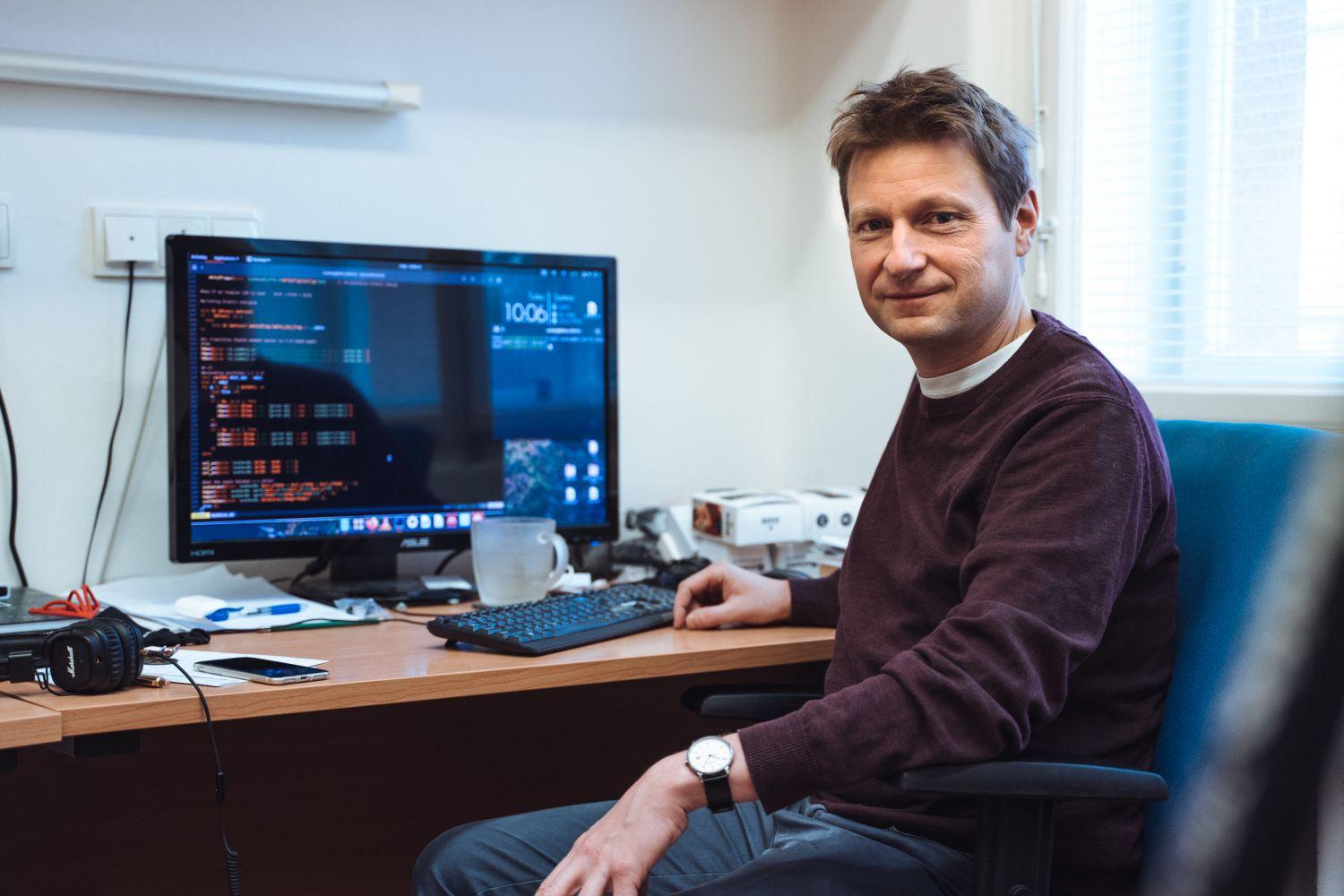 Chodím světem nanometrů a fascinovaně zírám