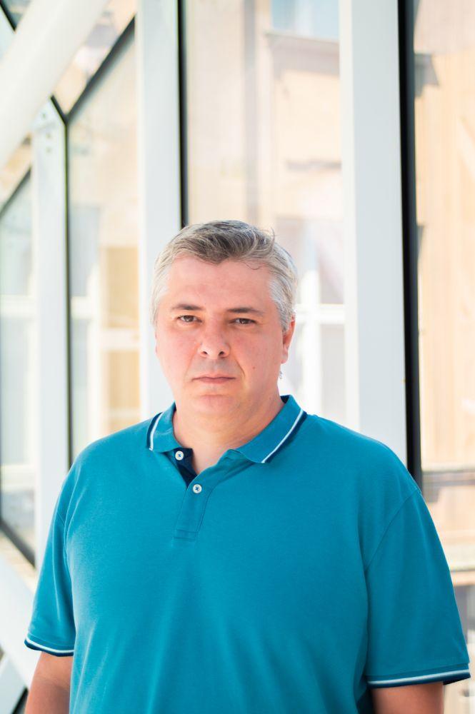 How to get inside a cell? Dr. Mario Vazdar’s project explores arginine behaviour