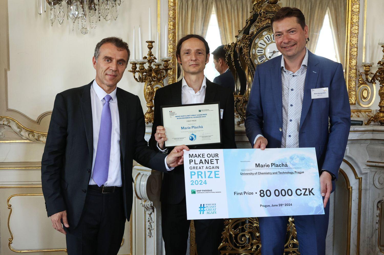 "Make Our Planet Great Again" Award 